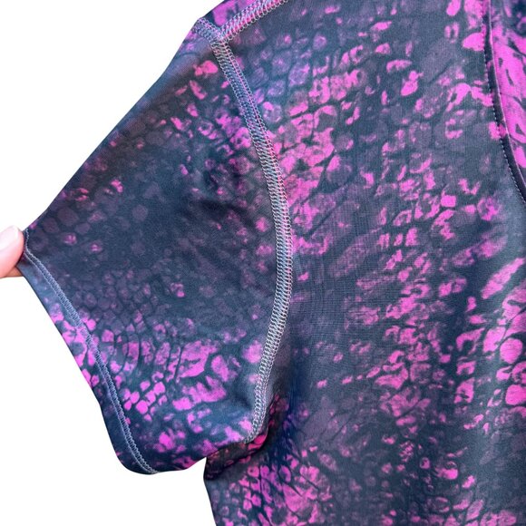 Under Armour Womens Sonic HeatGear Fitted Workout Athletic T-Shirt Pink Black S - Picture 6 of 8